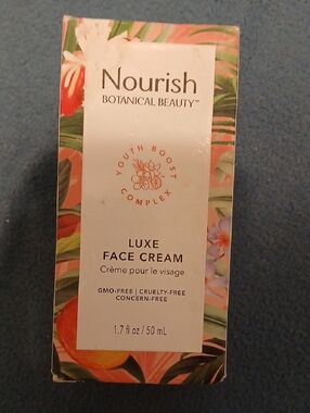 Nourish Botanical Beauty Luxe Face Cream